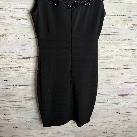 Xscape black midi dress size 2 with beads - Picture 7 of 9